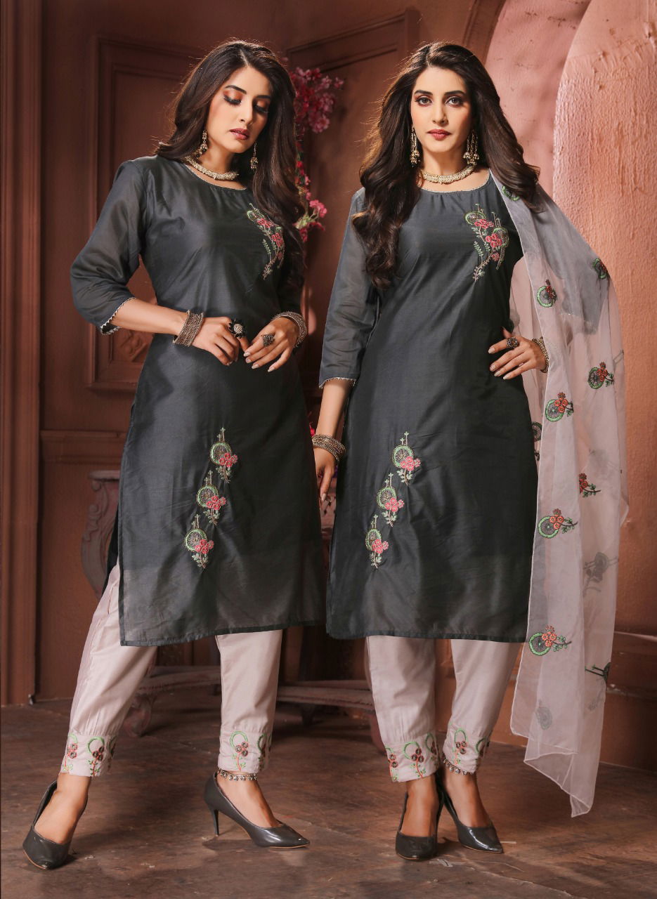 Maira Raavya 2 Festive Wear Designer Fancy Heavy Ready Made Collection